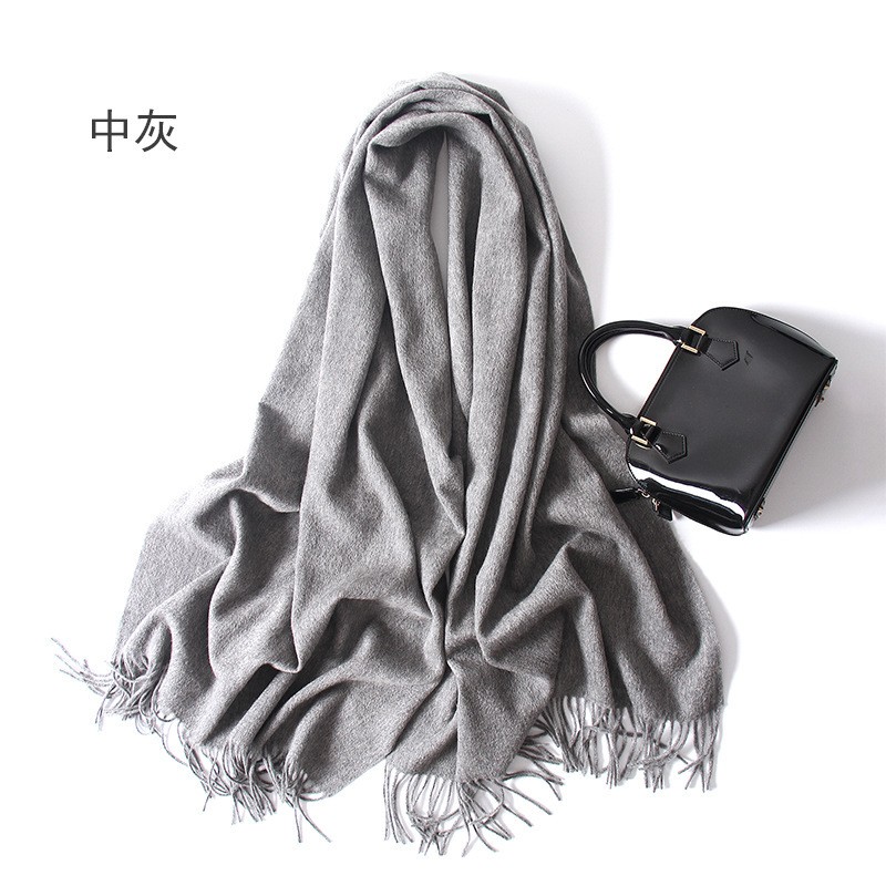 Pure color lamb wool shawl - Image 3